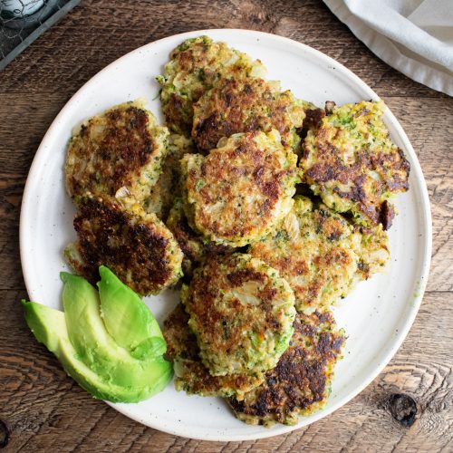 birds eye view of crispy quinoa veggie patties