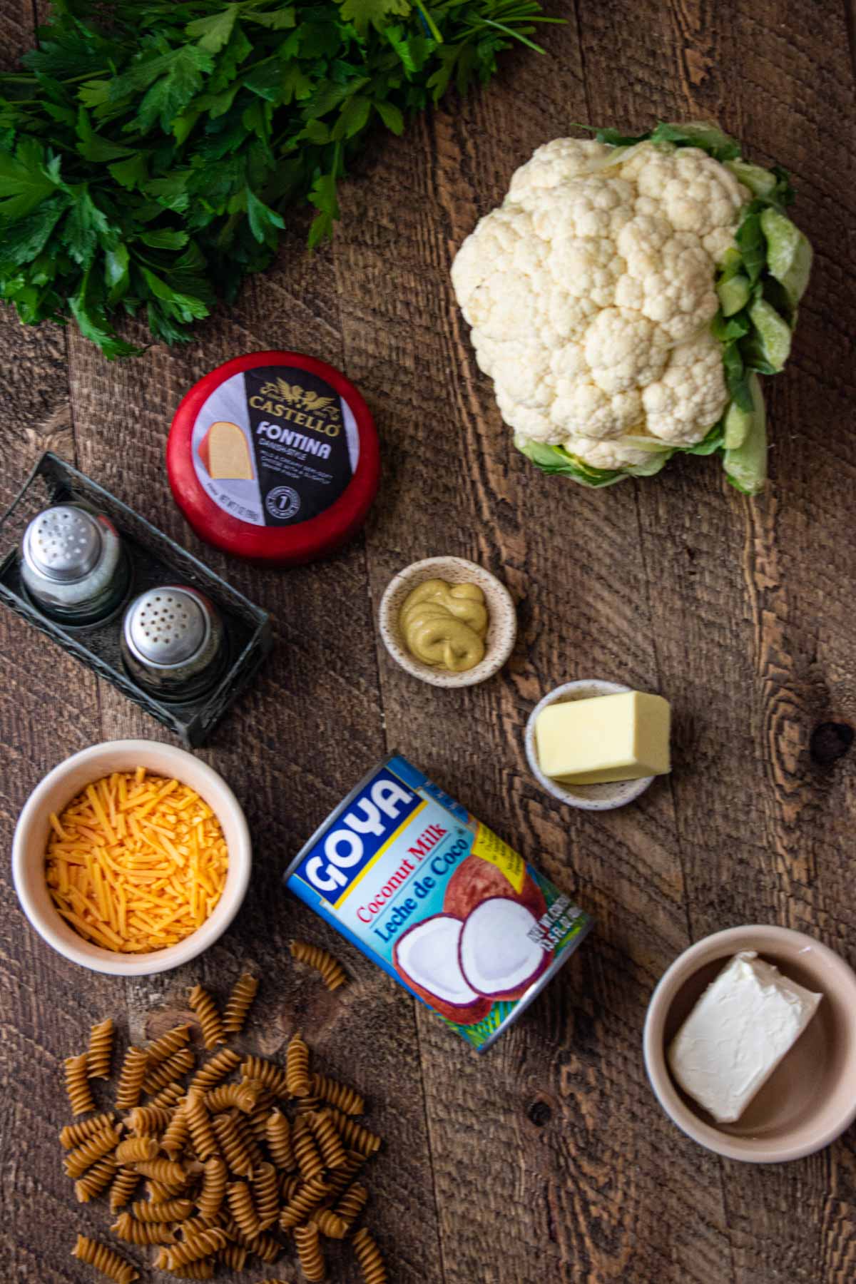 ingredients for one pot cauliflower mac and cheese